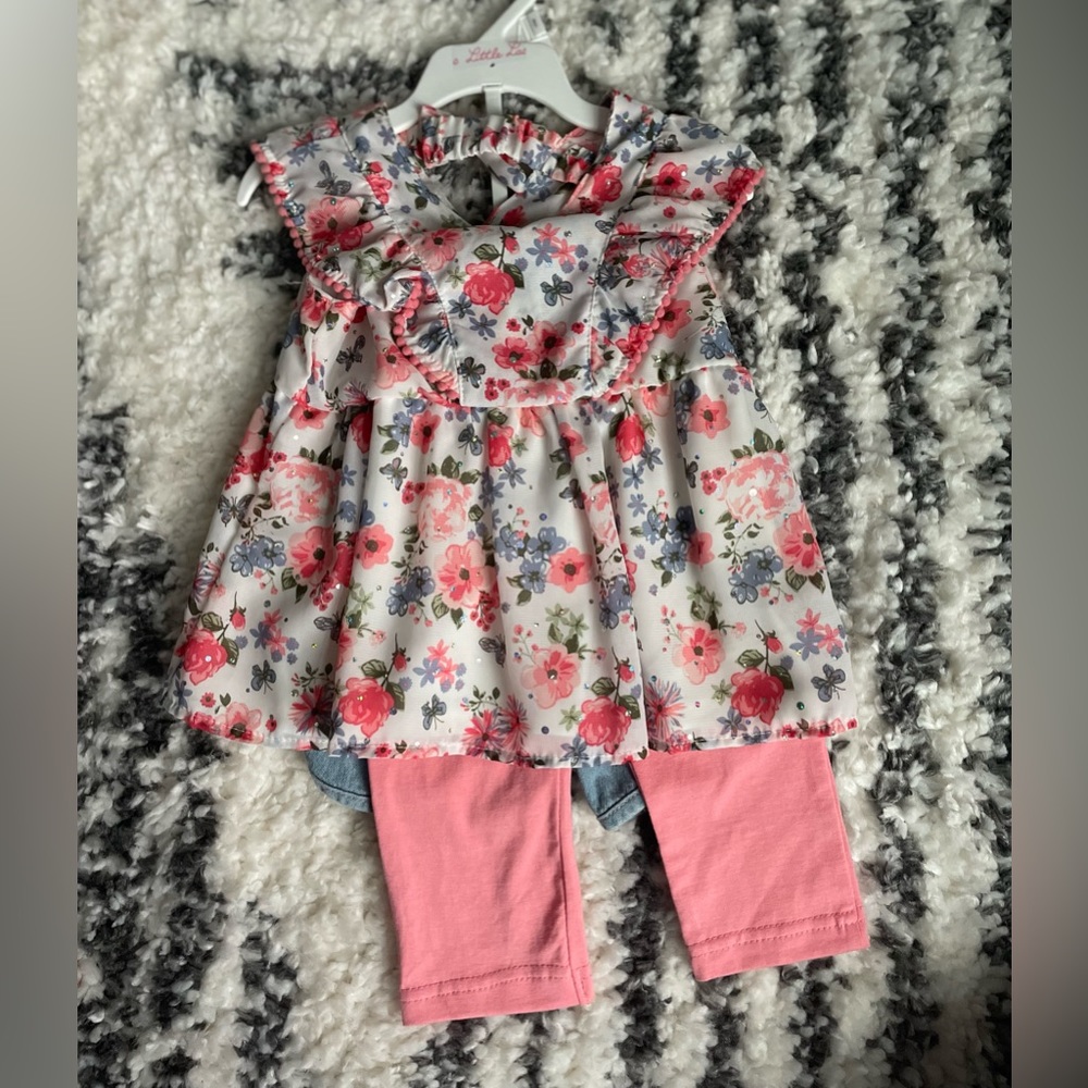 2T top and shorts matching set